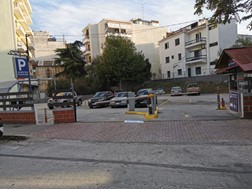 Kανονικά λειτουργεί το πάρκινγκ στην οδό Κανούτα 